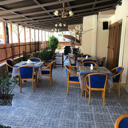 Nondas Hill Apts Lejlighedshotel Larnaca