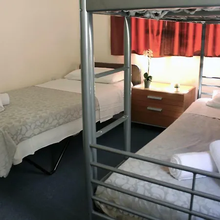 Nondas Hill Apts Lejlighedshotel 3*
